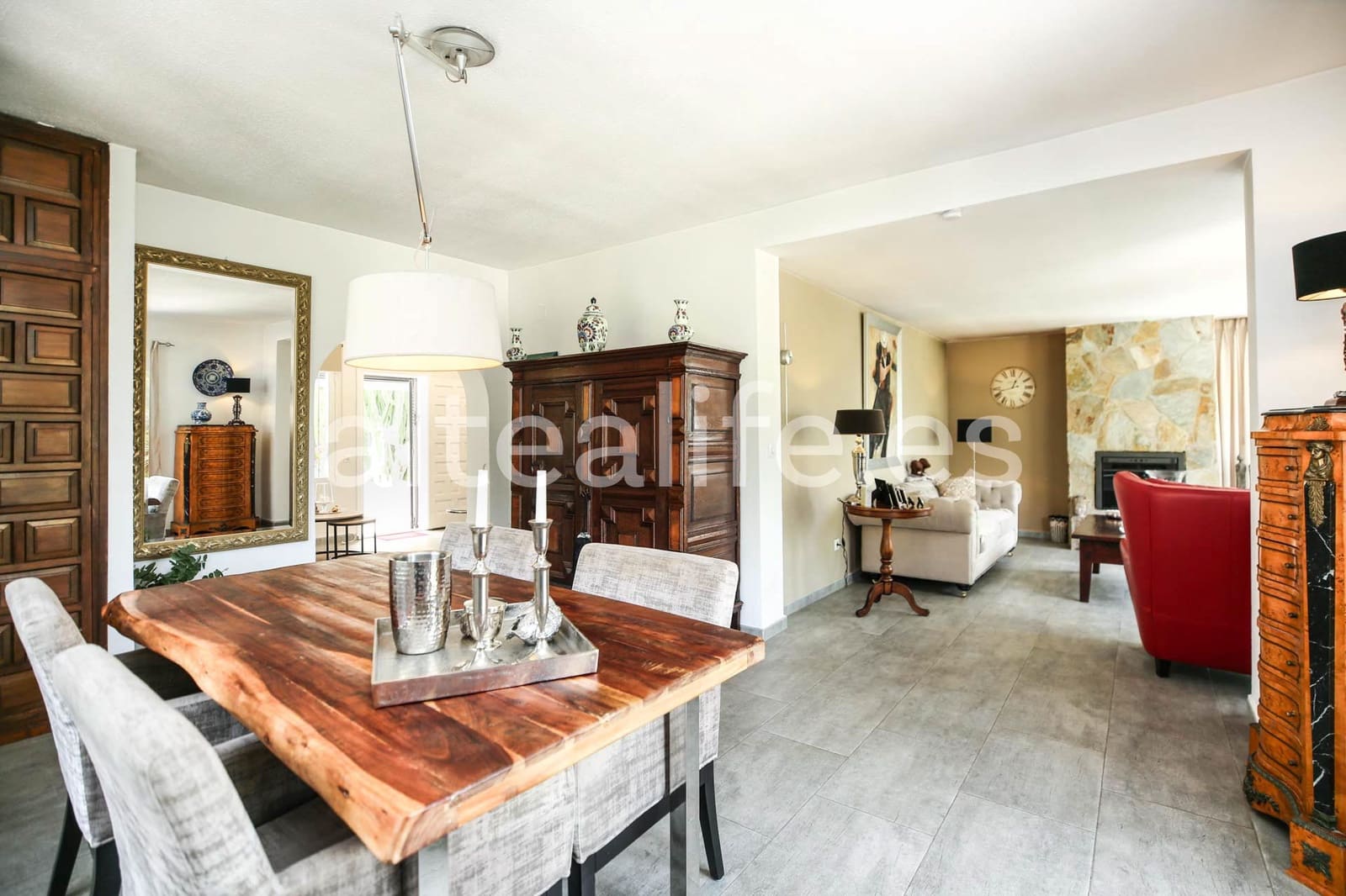 3 sypialnia Willa na sprzedaż w Altea z basenem garażem - 549 000 € (Ref: 9781994)