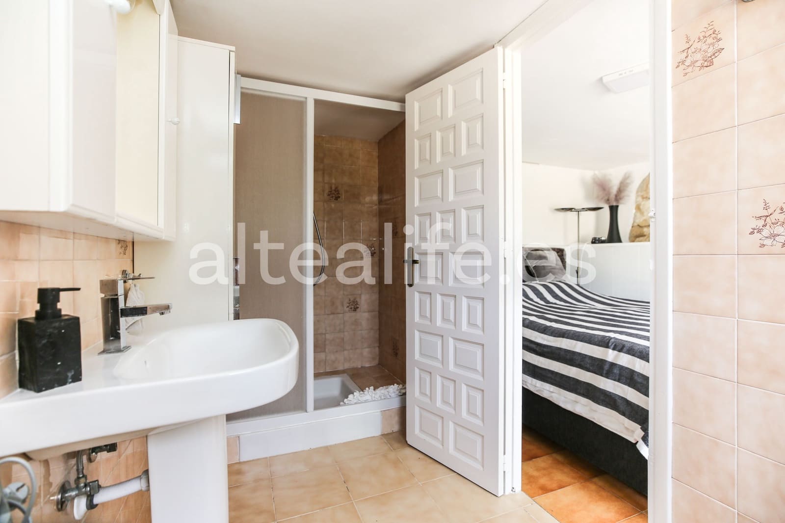 3 sypialnia Willa na sprzedaż w Altea z basenem garażem - 549 000 € (Ref: 9781994)