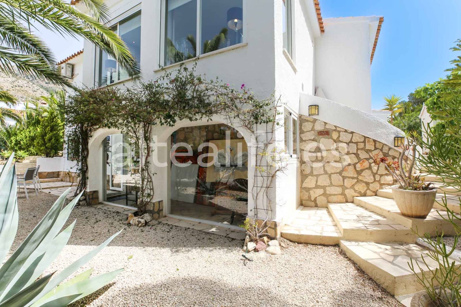 3 sypialnia Willa na sprzedaż w Altea z basenem garażem - 549 000 € (Ref: 9781994)