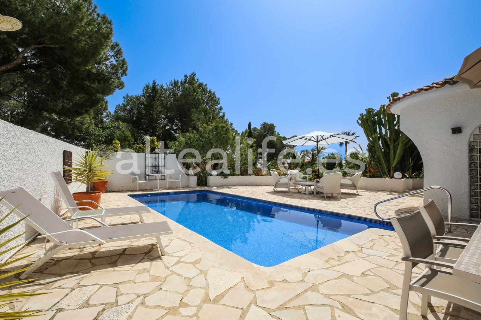 3 sypialnia Willa na sprzedaż w Altea z basenem garażem - 549 000 € (Ref: 9781994)