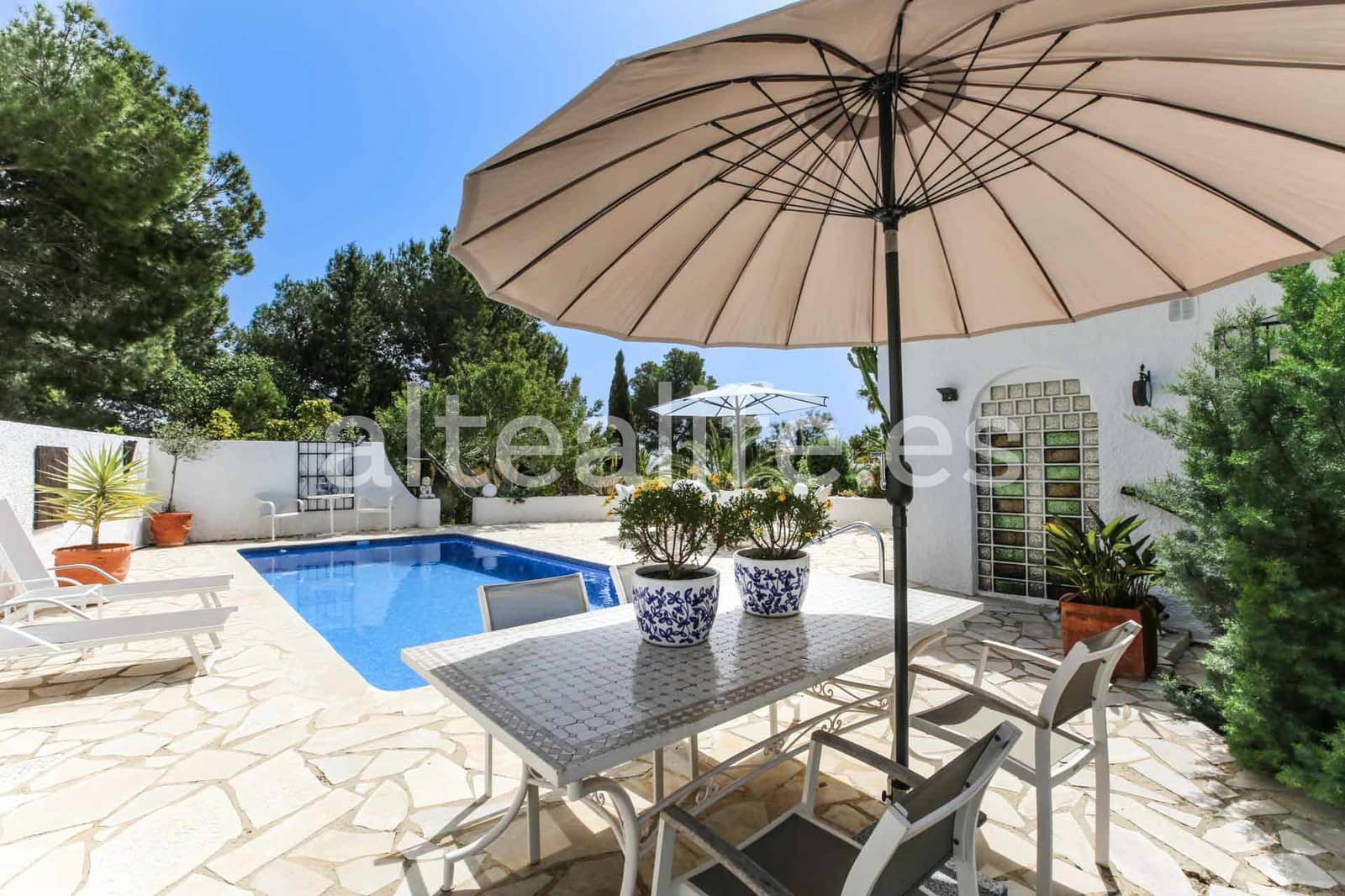 3 sypialnia Willa na sprzedaż w Altea z basenem garażem - 549 000 € (Ref: 9781994)