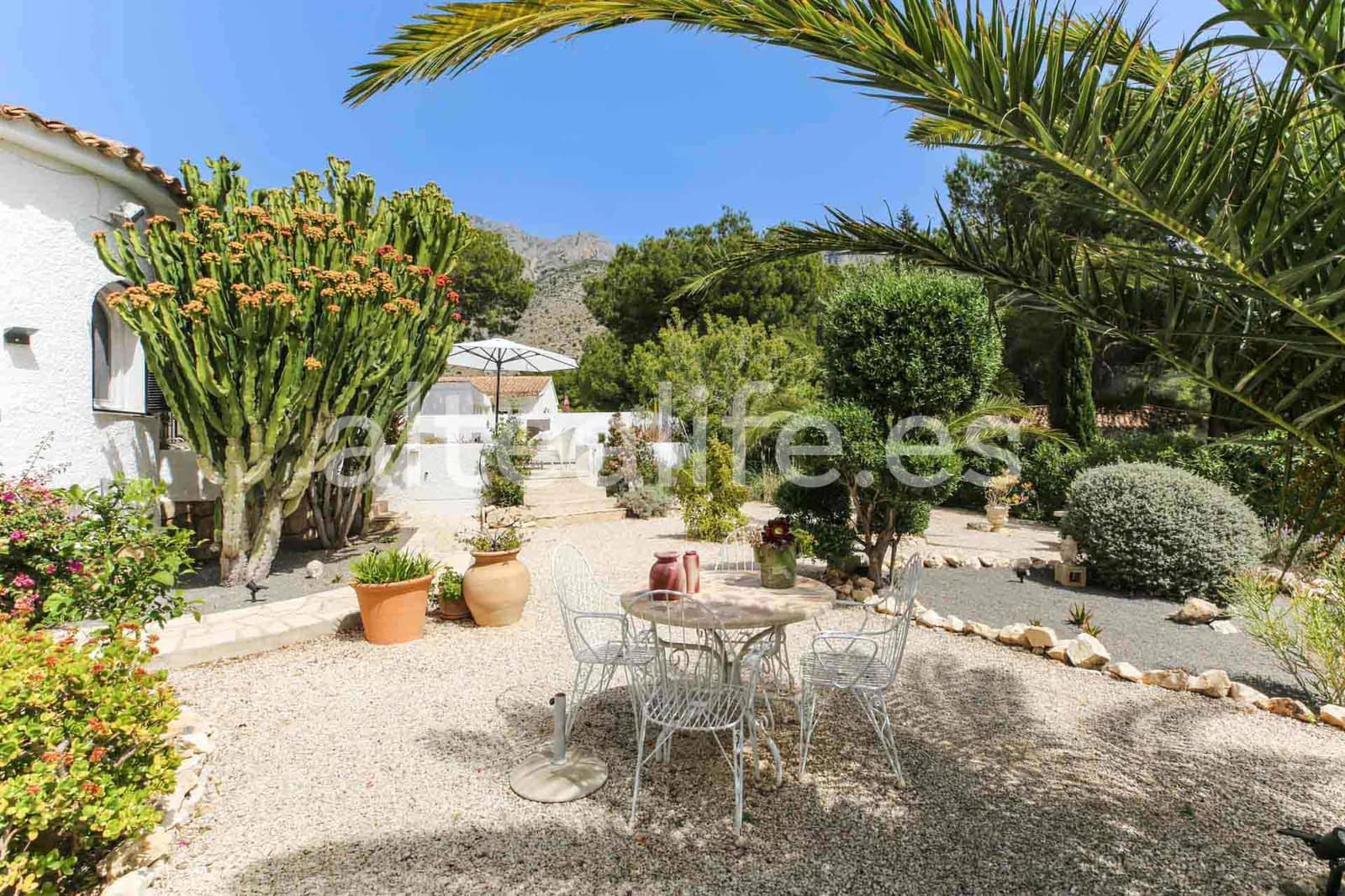 3 sypialnia Willa na sprzedaż w Altea z basenem garażem - 549 000 € (Ref: 9781994)