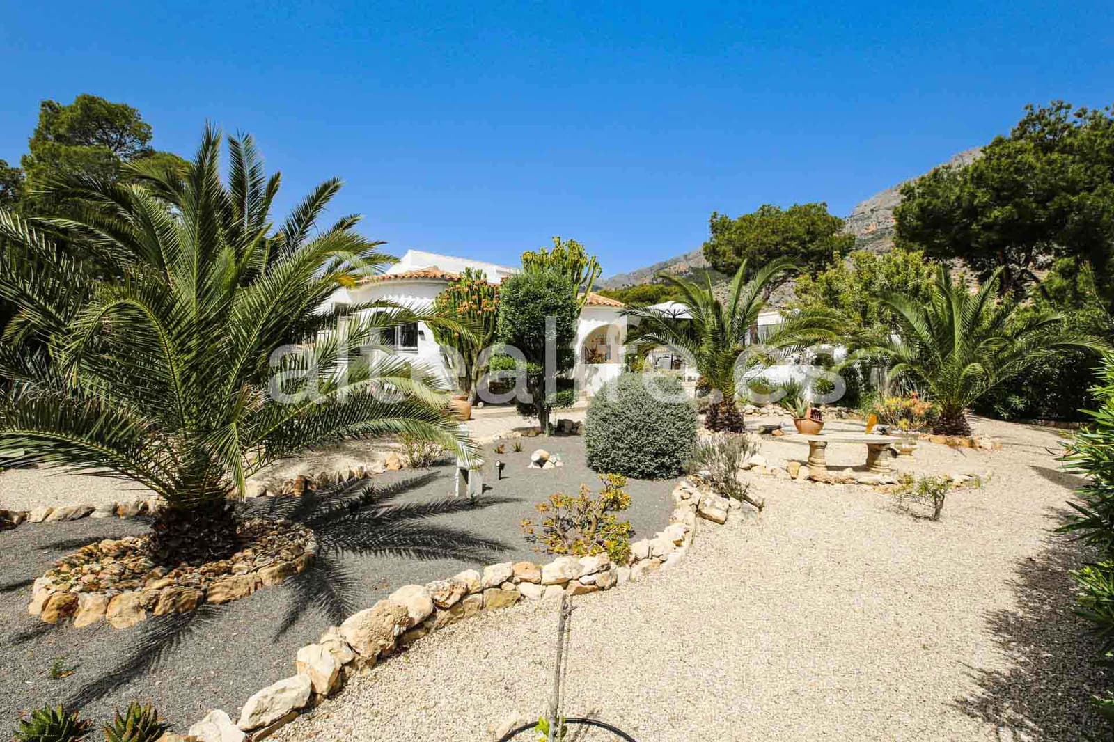 3 sypialnia Willa na sprzedaż w Altea z basenem garażem - 549 000 € (Ref: 9781994)