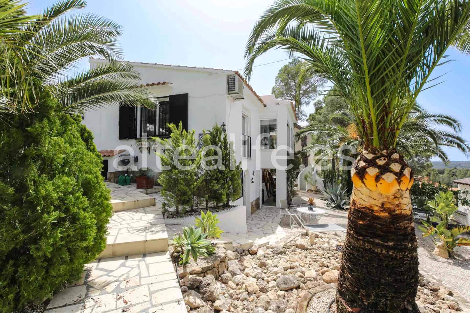 3 sypialnia Willa na sprzedaż w Altea z basenem garażem - 549 000 € (Ref: 9781994)