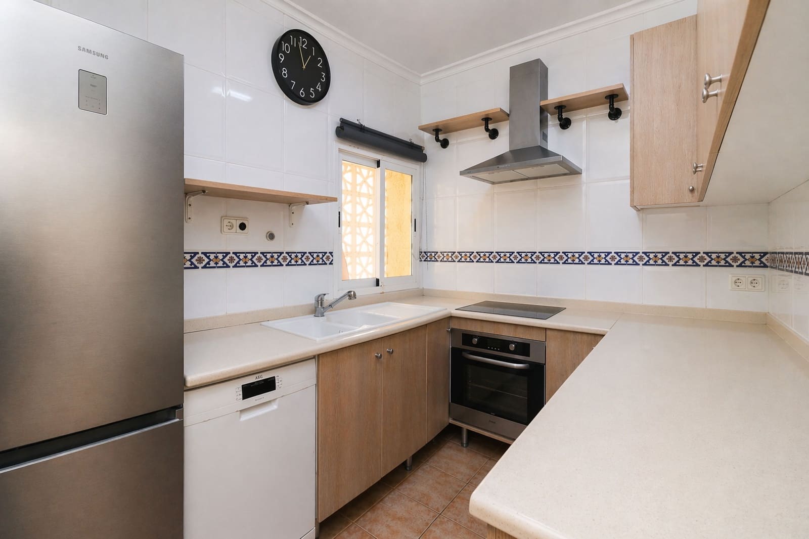 3 sovrum Villa att hyra i La Nucia med pool - 2 500 € (Ref: 9804777)