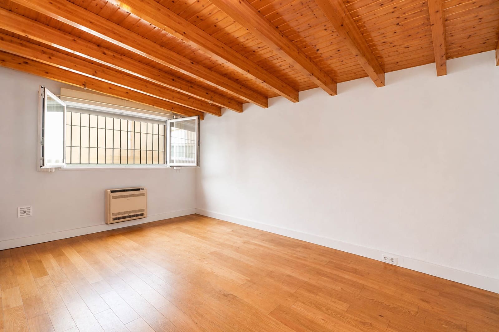 3 sovrum Villa att hyra i La Nucia med pool - 2 500 € (Ref: 9804777)