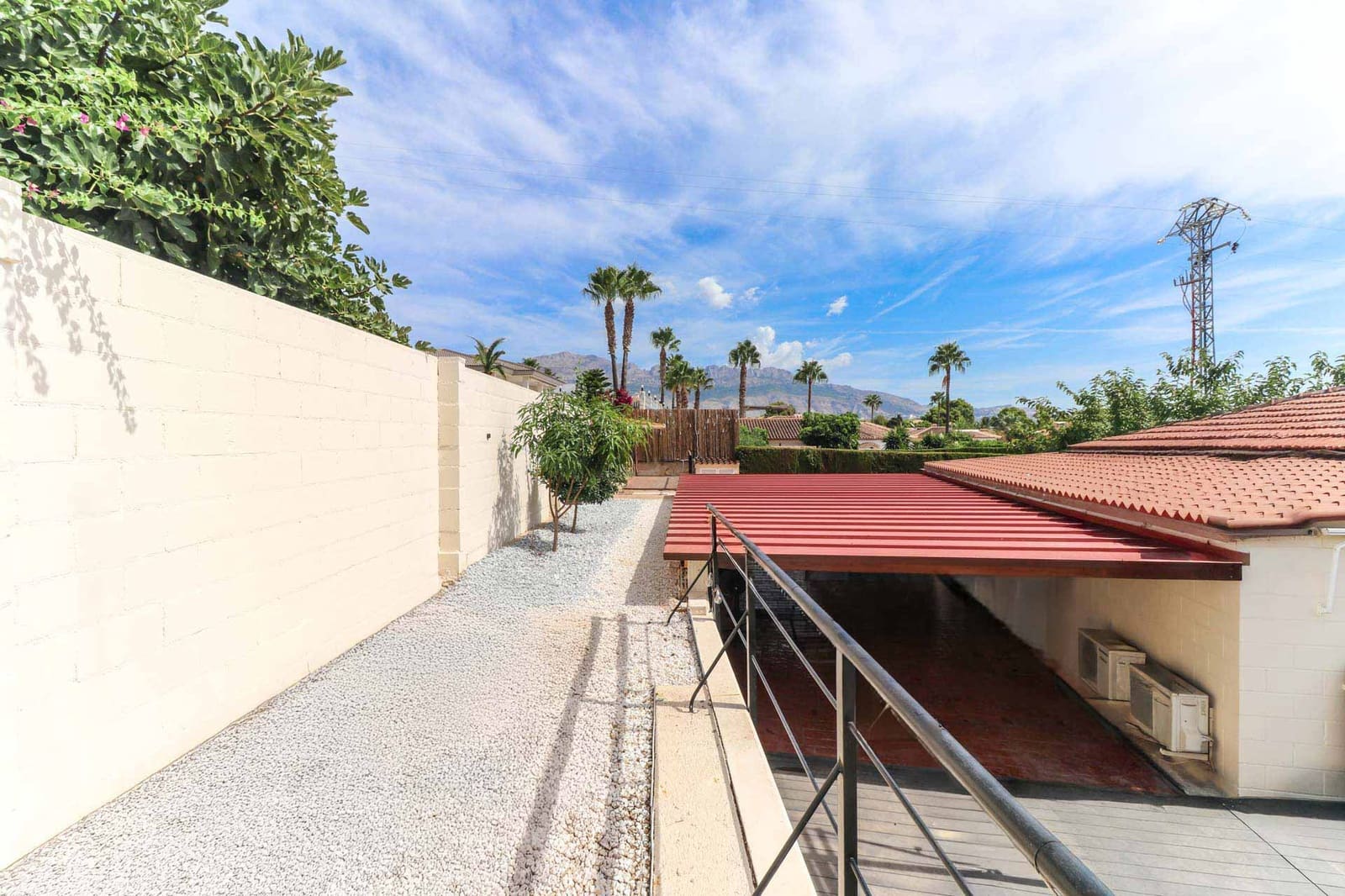 3 sovrum Villa att hyra i La Nucia med pool - 2 500 € (Ref: 9804777)