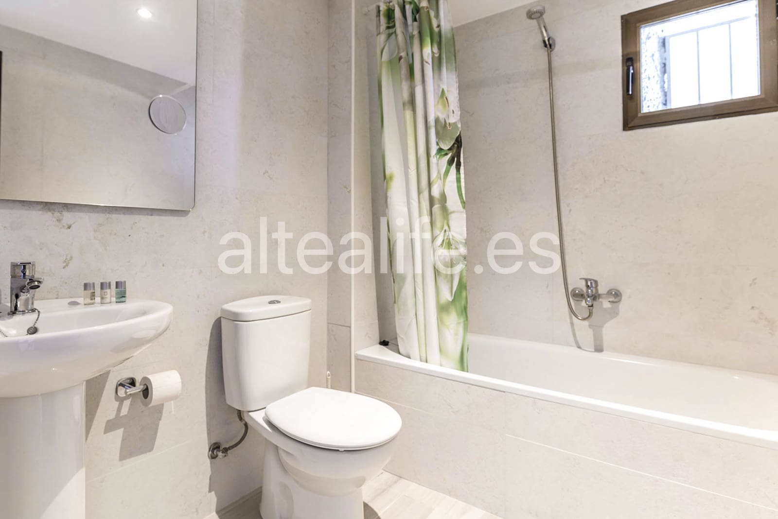 2 soverom Leilighet til salgs i Altea med svømmebasseng garasje - € 475 000 (Ref: 9844250)