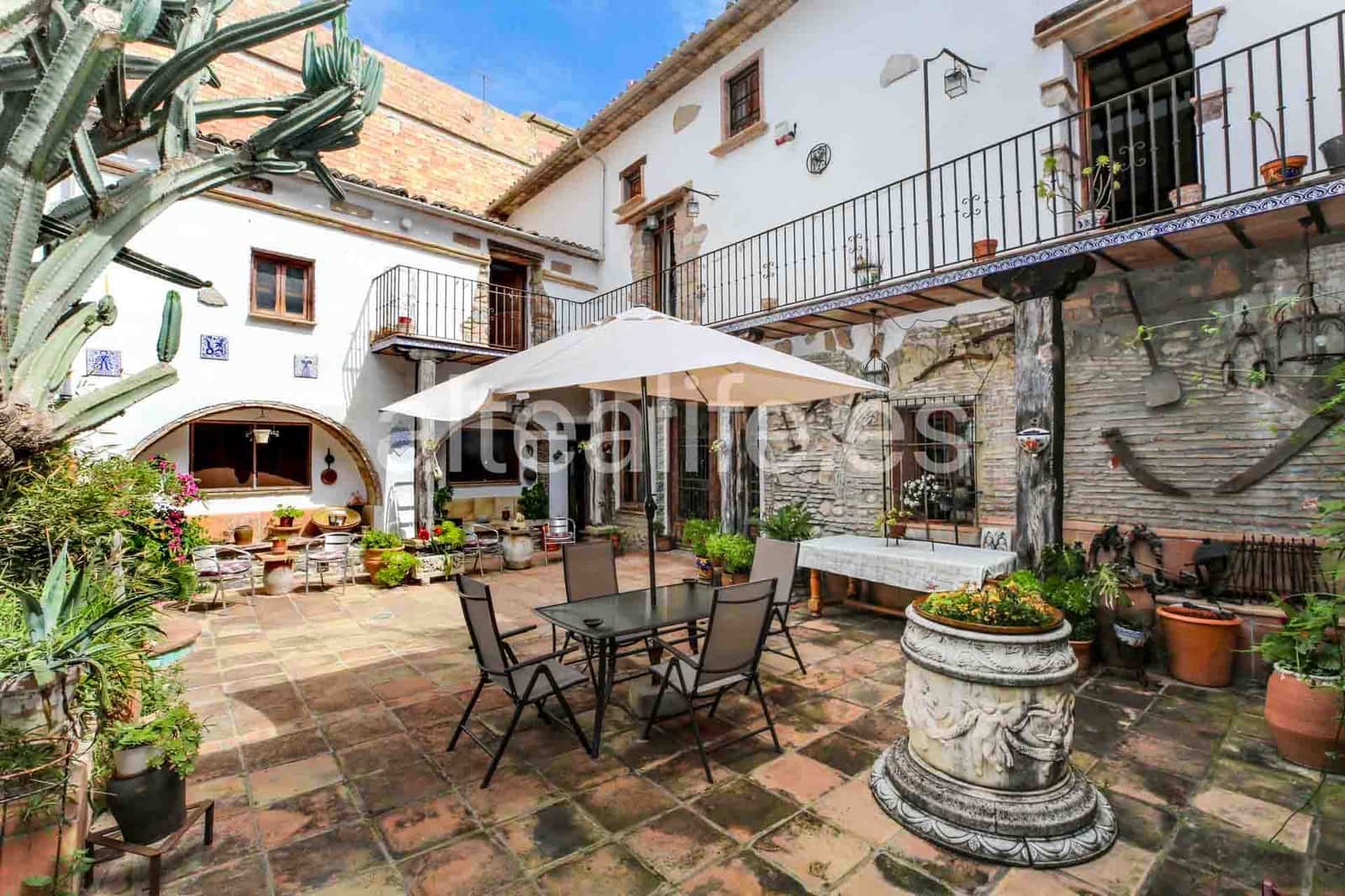 6 bedroom Townhouse for sale in Alqueria de la Comtessa - € 550,000 (Ref: 9844556)