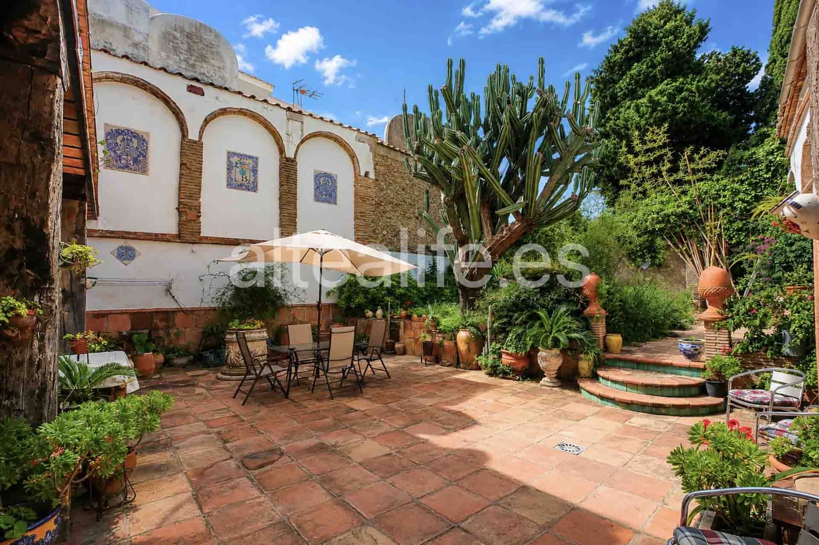 6 bedroom Townhouse for sale in Alqueria de la Comtessa - € 550,000 (Ref: 9844556)