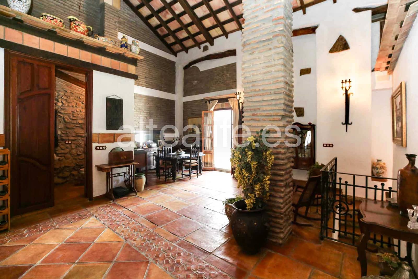 6 bedroom Townhouse for sale in Alqueria de la Comtessa - € 550,000 (Ref: 9844556)