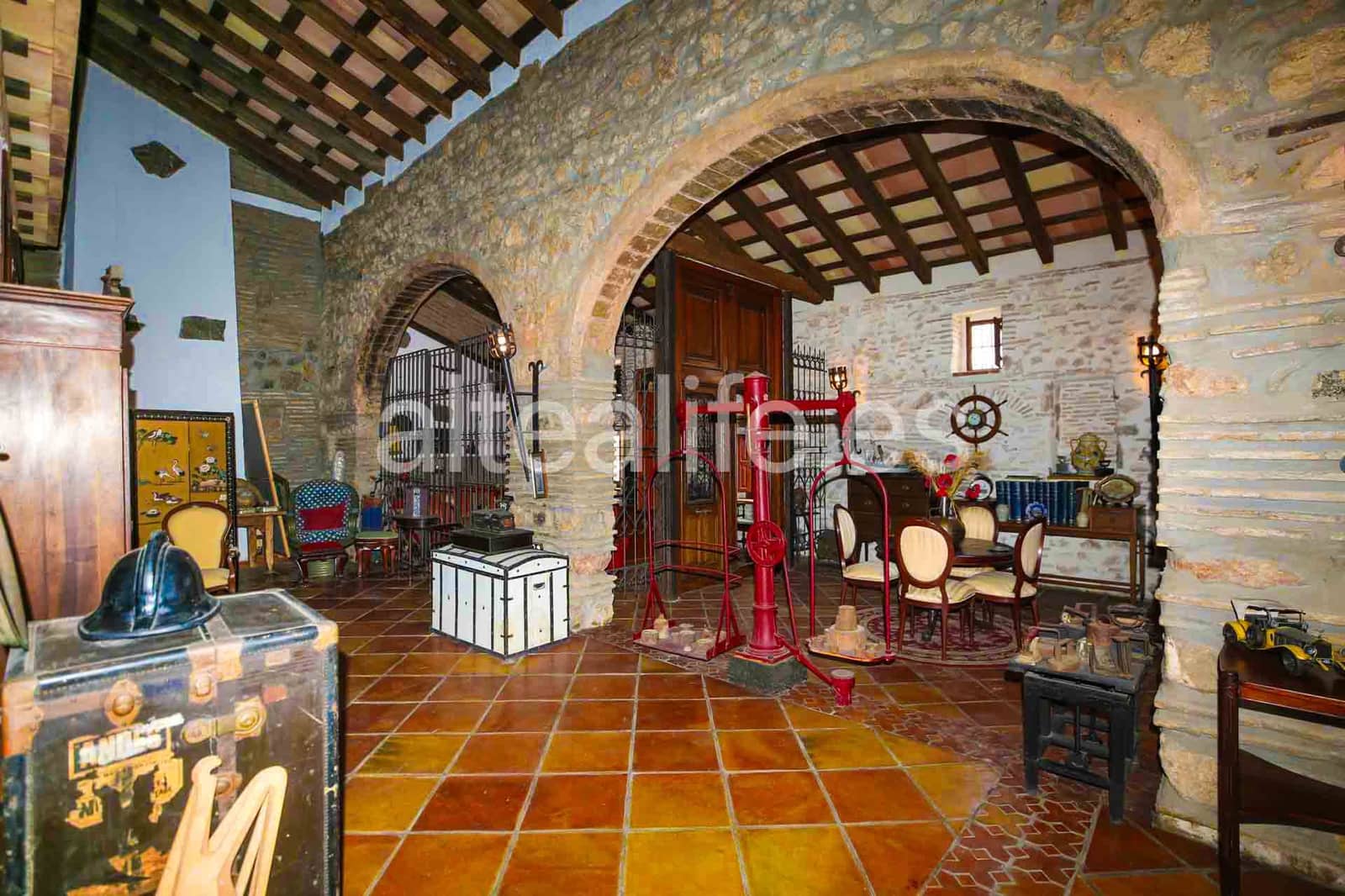 6 bedroom Townhouse for sale in Alqueria de la Comtessa - € 550,000 (Ref: 9844556)