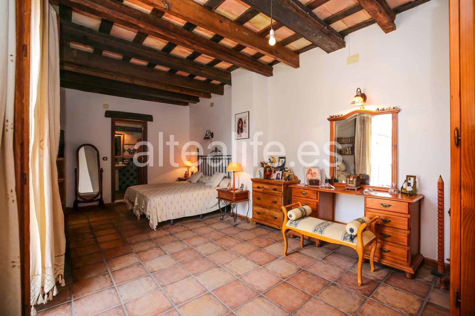 6 bedroom Townhouse for sale in Alqueria de la Comtessa - € 550,000 (Ref: 9844556)