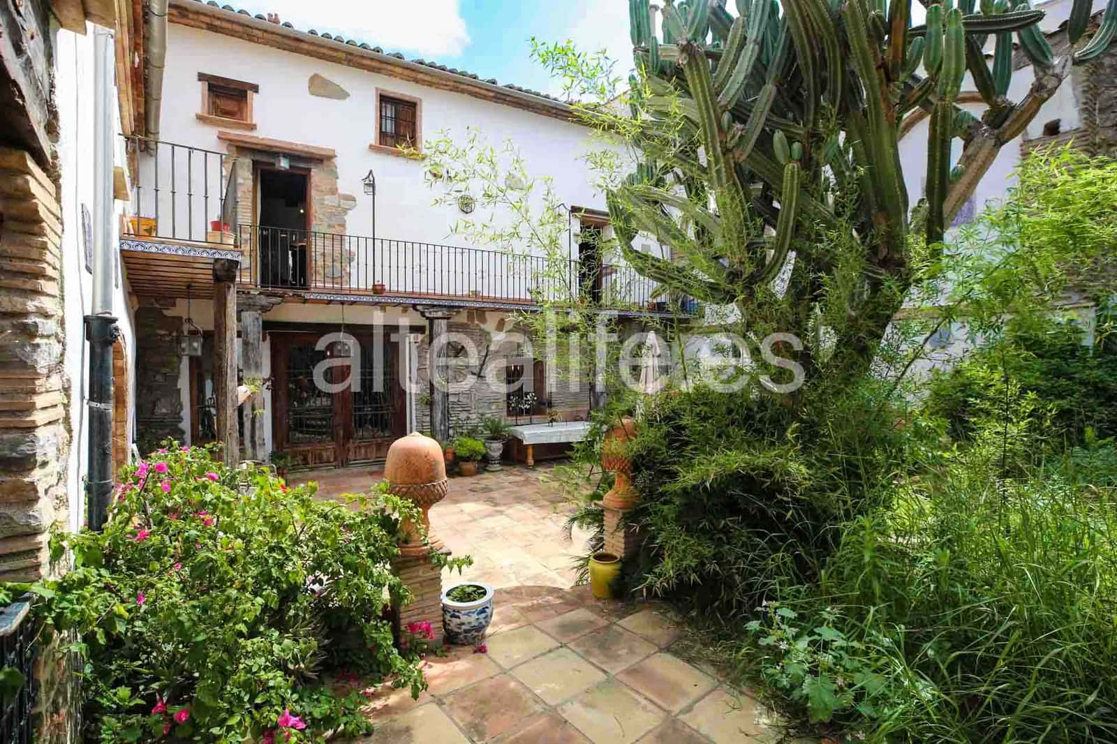 6 bedroom Townhouse for sale in Alqueria de la Comtessa - € 550,000 (Ref: 9844556)