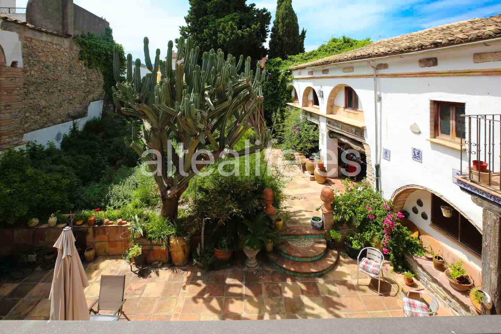 6 bedroom Townhouse for sale in Alqueria de la Comtessa - € 550,000 (Ref: 9844556)