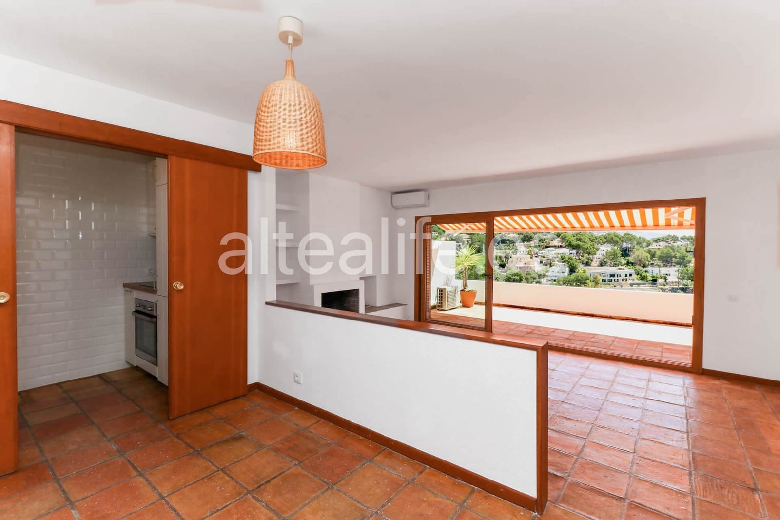 1 bedroom Apartment for rent in Altea with pool - € 1,200 (Ref: 9848330)