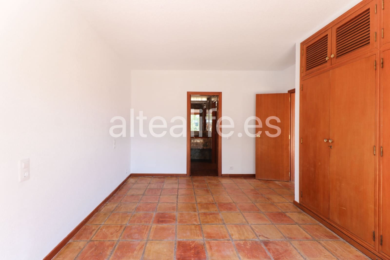 1 bedroom Apartment for rent in Altea with pool - € 1,200 (Ref: 9848330)