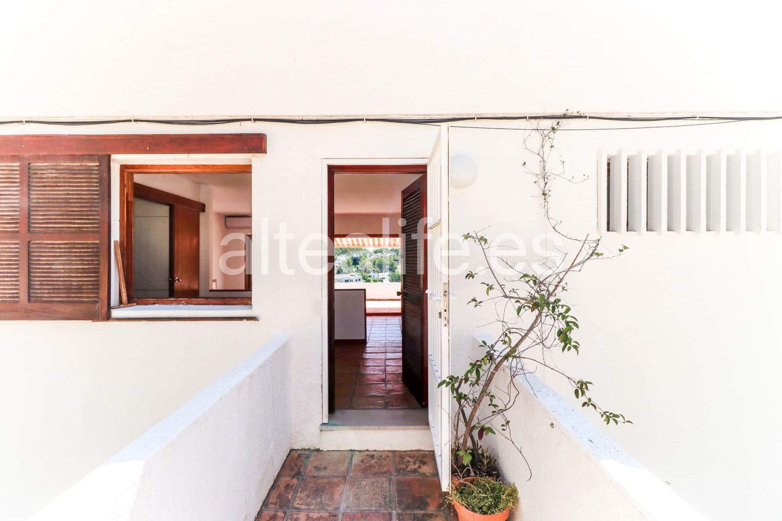 1 bedroom Apartment for rent in Altea with pool - € 1,200 (Ref: 9848330)