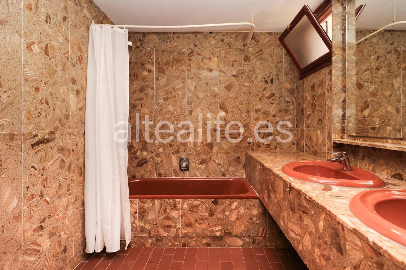 1 bedroom Apartment for rent in Altea with pool - € 1,200 (Ref: 9848330)
