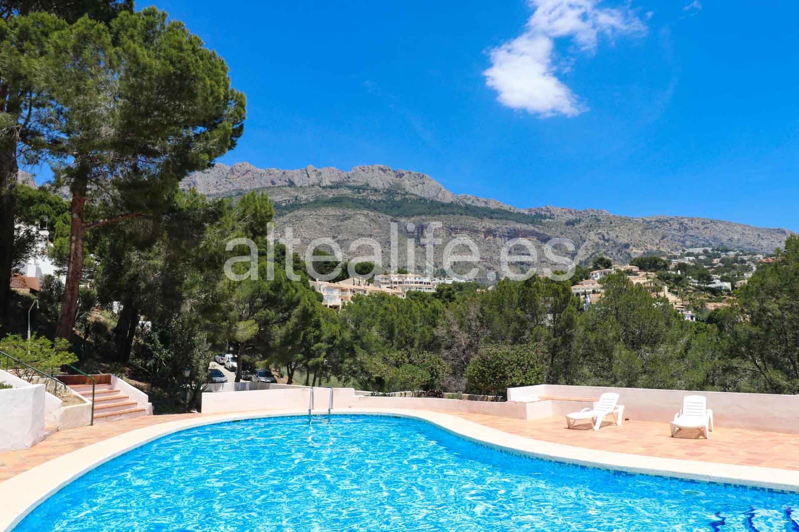 1 bedroom Apartment for rent in Altea with pool - € 1,200 (Ref: 9848330)