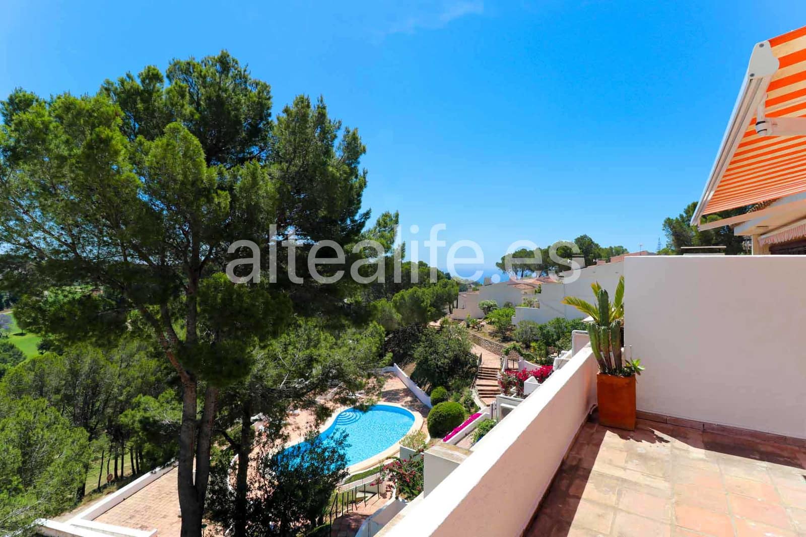 1 bedroom Apartment for rent in Altea with pool - € 1,200 (Ref: 9848330)