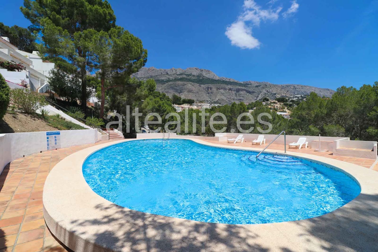 1 bedroom Apartment for rent in Altea with pool - € 1,200 (Ref: 9848330)