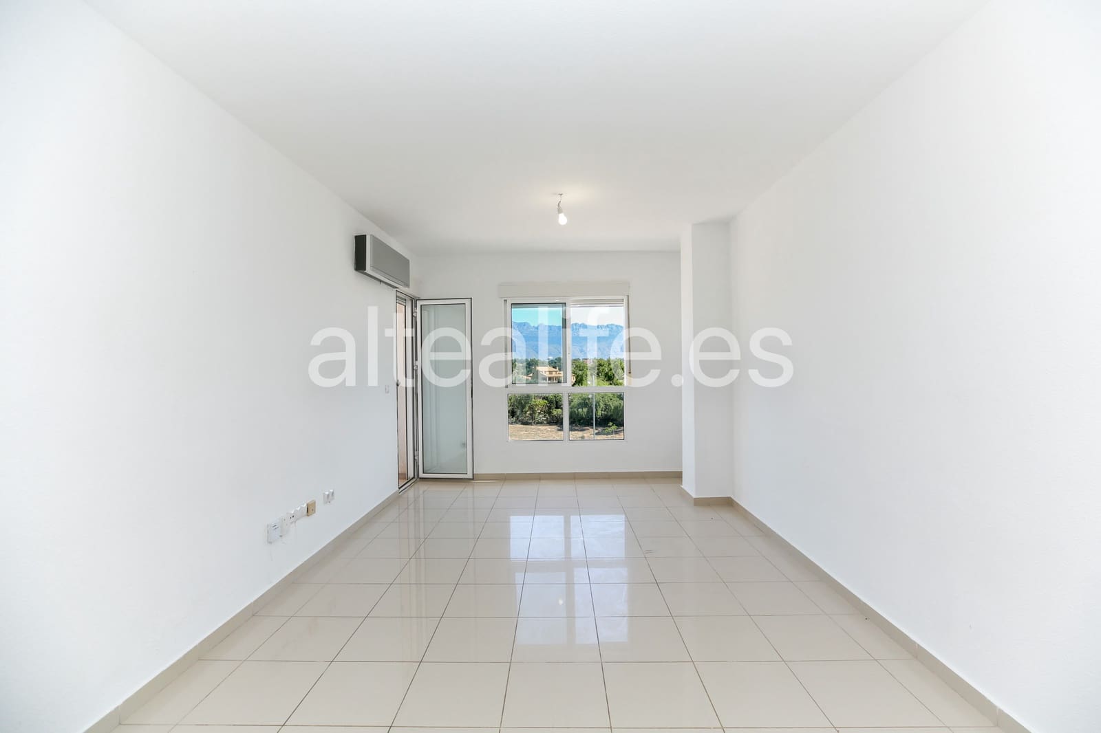 3 sypialnia Apartament na sprzedaż w Alfaz del Pi / L'Alfas del Pi - 225 000 € (Ref: 9854548)