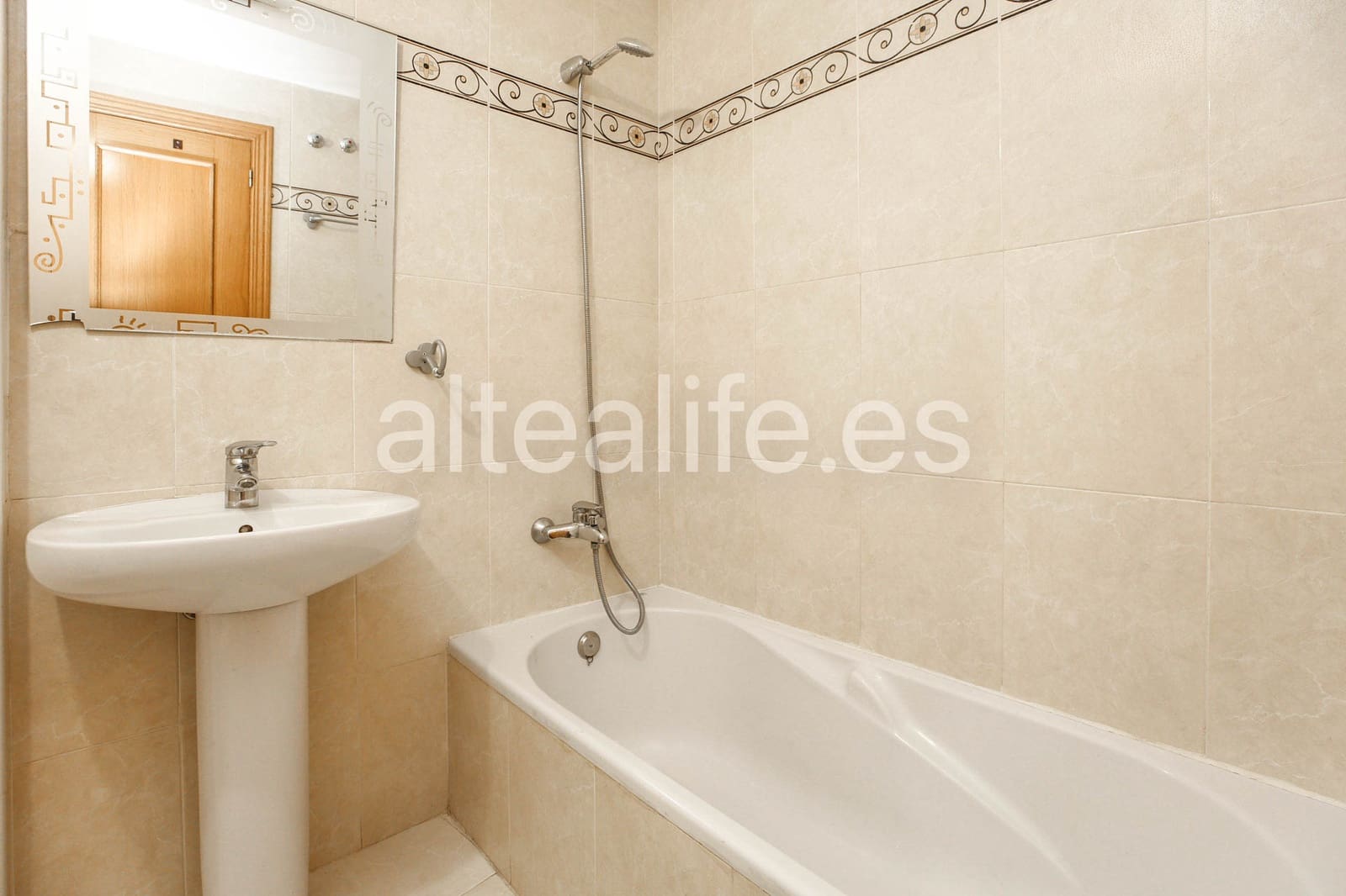 3 sypialnia Apartament na sprzedaż w Alfaz del Pi / L'Alfas del Pi - 225 000 € (Ref: 9854548)