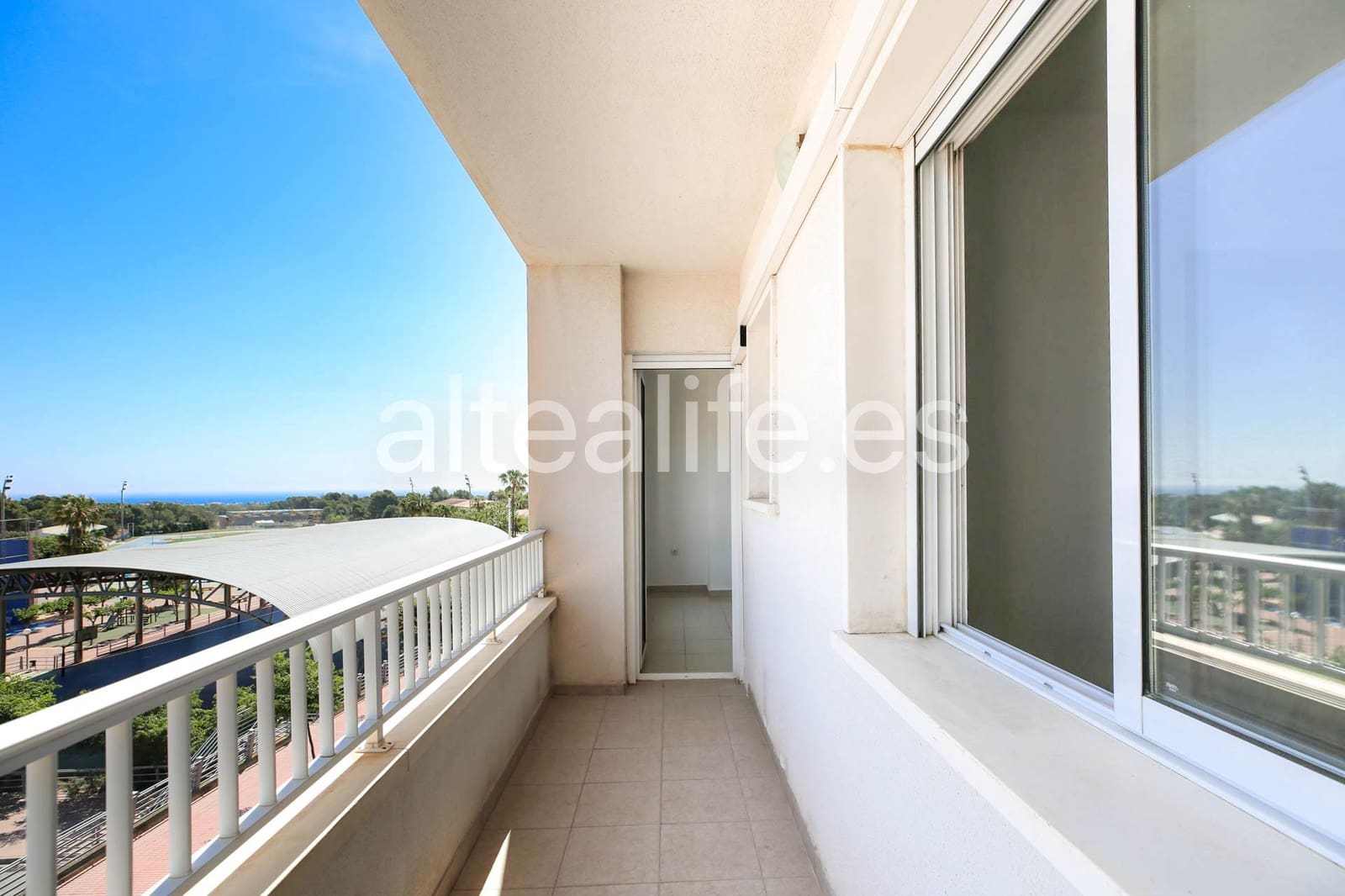 3 sypialnia Apartament na sprzedaż w Alfaz del Pi / L'Alfas del Pi - 225 000 € (Ref: 9854548)