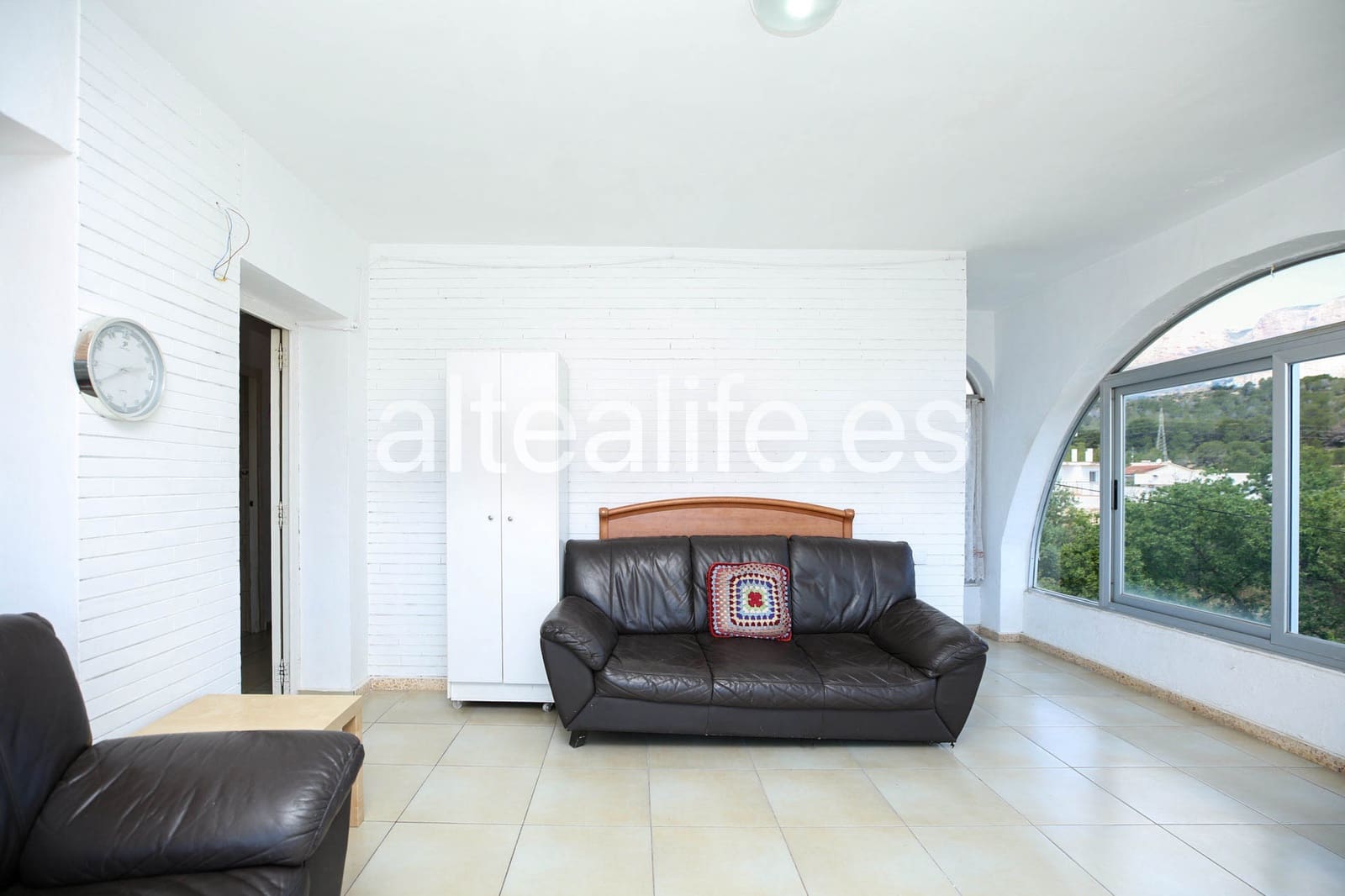 4 bedroom Townhouse for sale in La Nucia with garage - € 460,000 (Ref: 9863720)