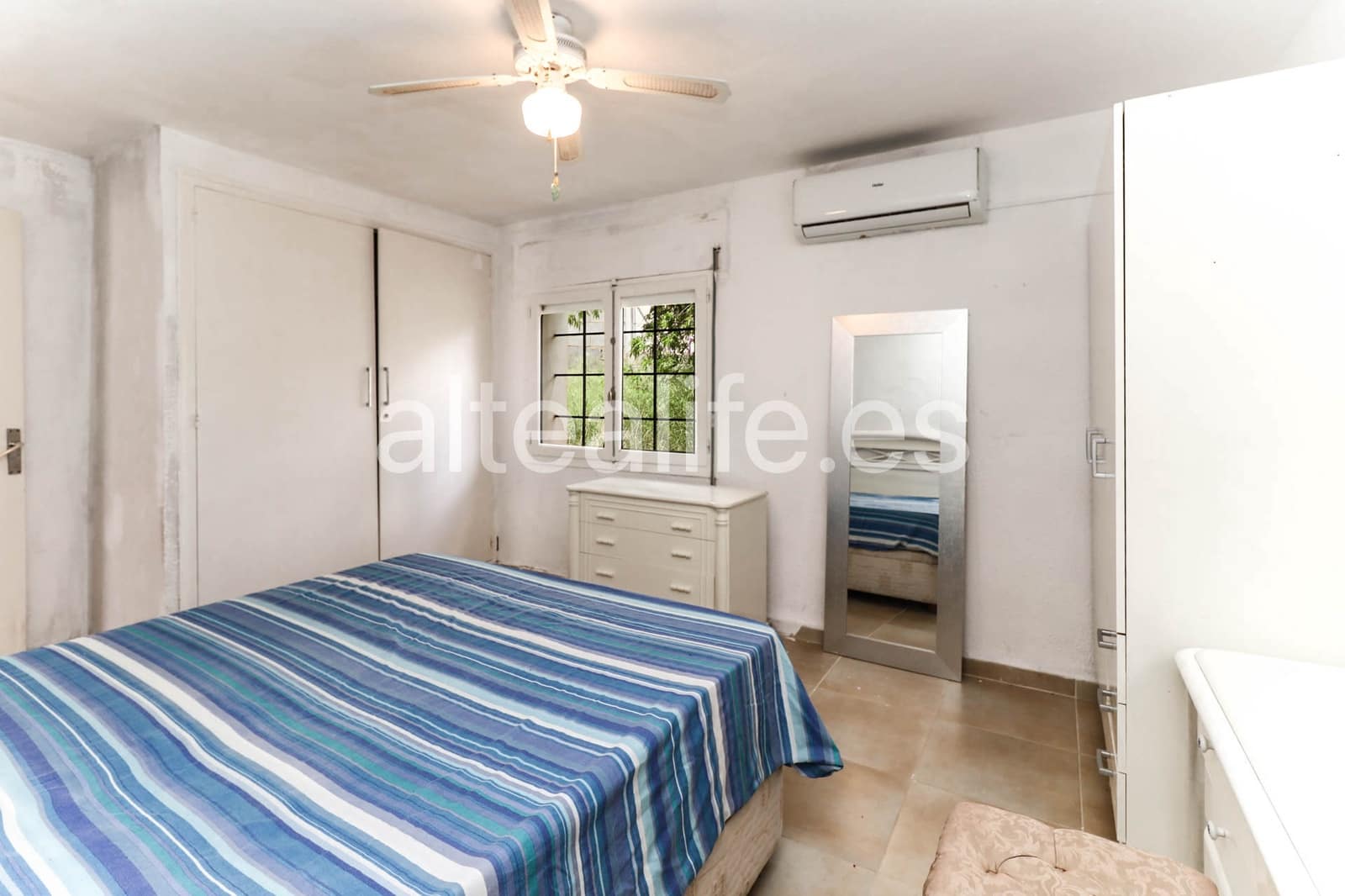 4 bedroom Townhouse for sale in La Nucia with garage - € 460,000 (Ref: 9863720)