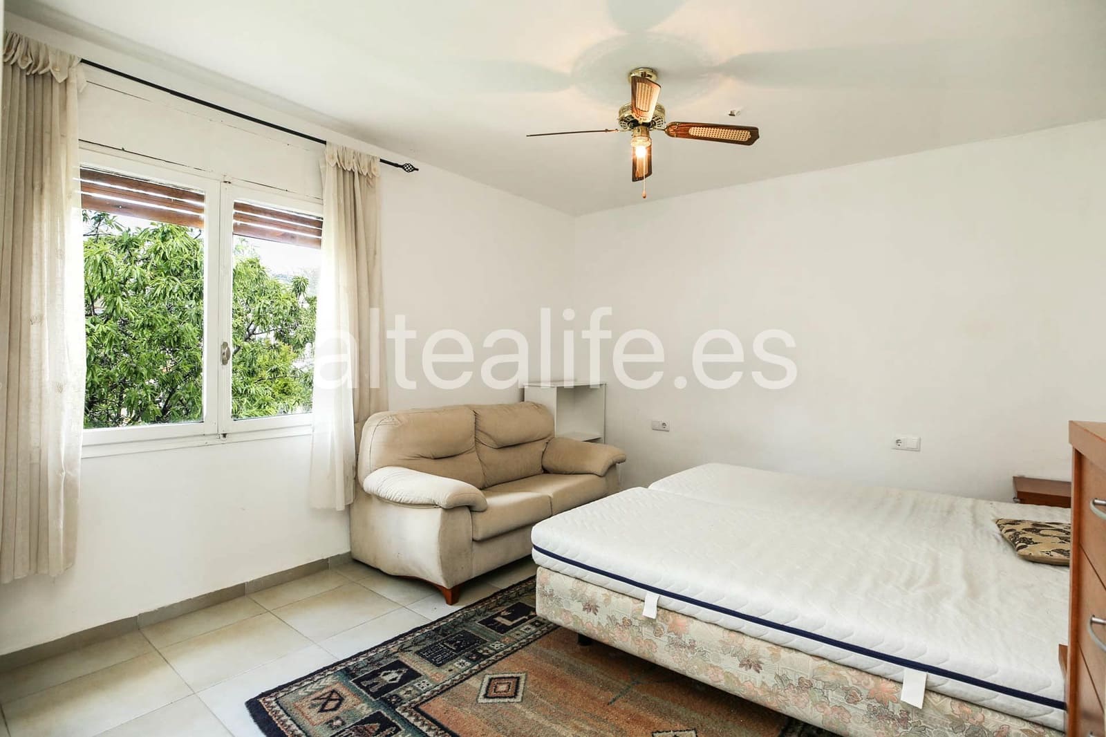 4 bedroom Townhouse for sale in La Nucia with garage - € 460,000 (Ref: 9863720)