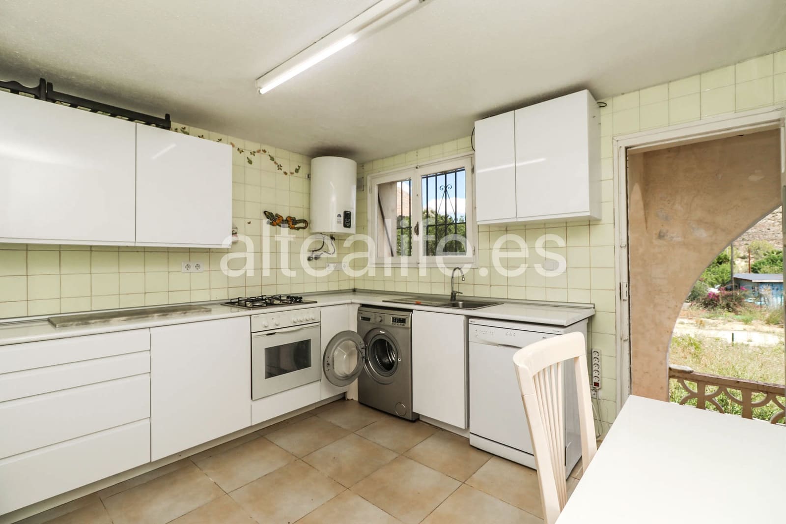 4 bedroom Townhouse for sale in La Nucia with garage - € 460,000 (Ref: 9863720)