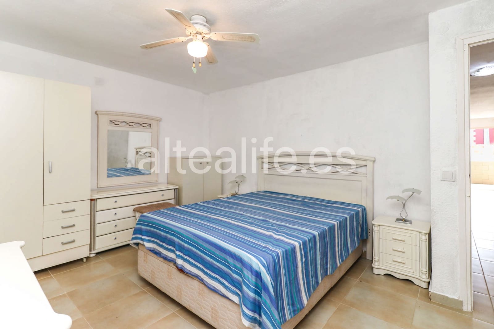 4 bedroom Townhouse for sale in La Nucia with garage - € 460,000 (Ref: 9863720)