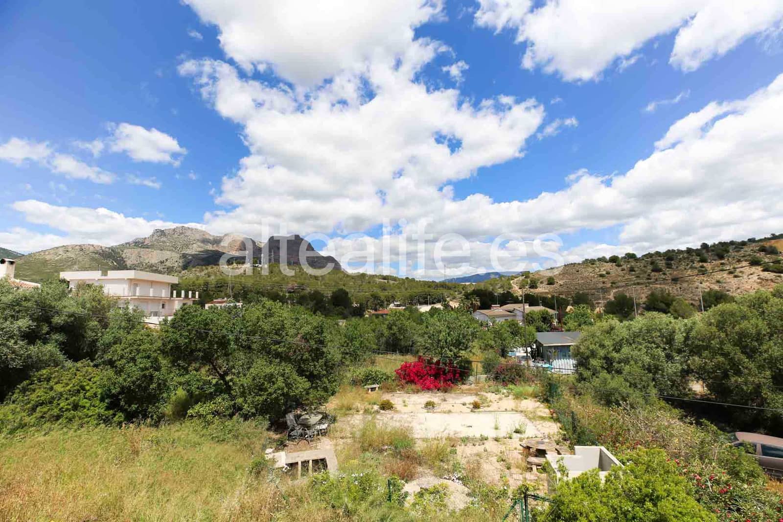 4 bedroom Townhouse for sale in La Nucia with garage - € 460,000 (Ref: 9863720)