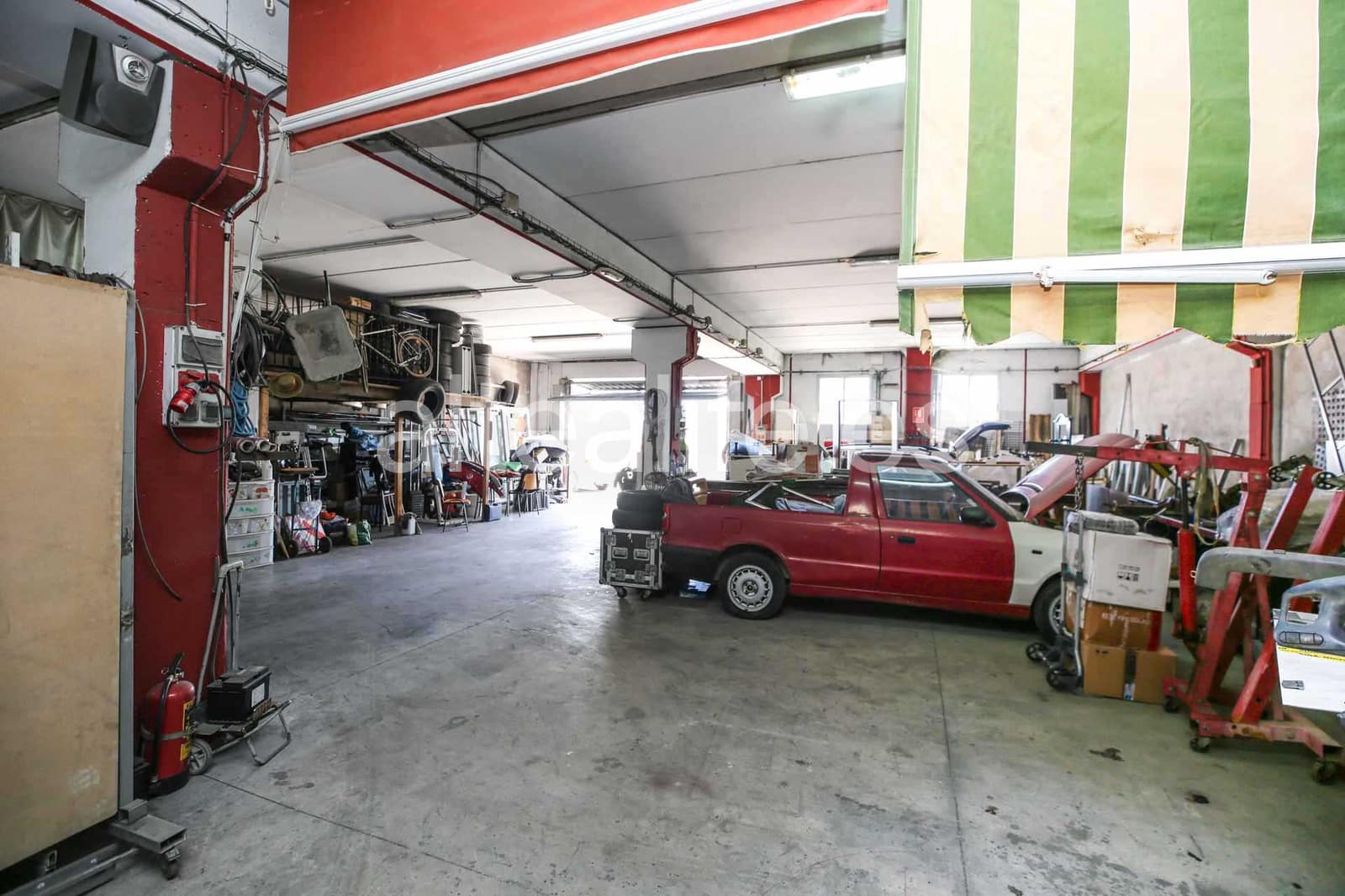 1 bedroom Commercial for sale in Polop - € 250,000 (Ref: 9877559)