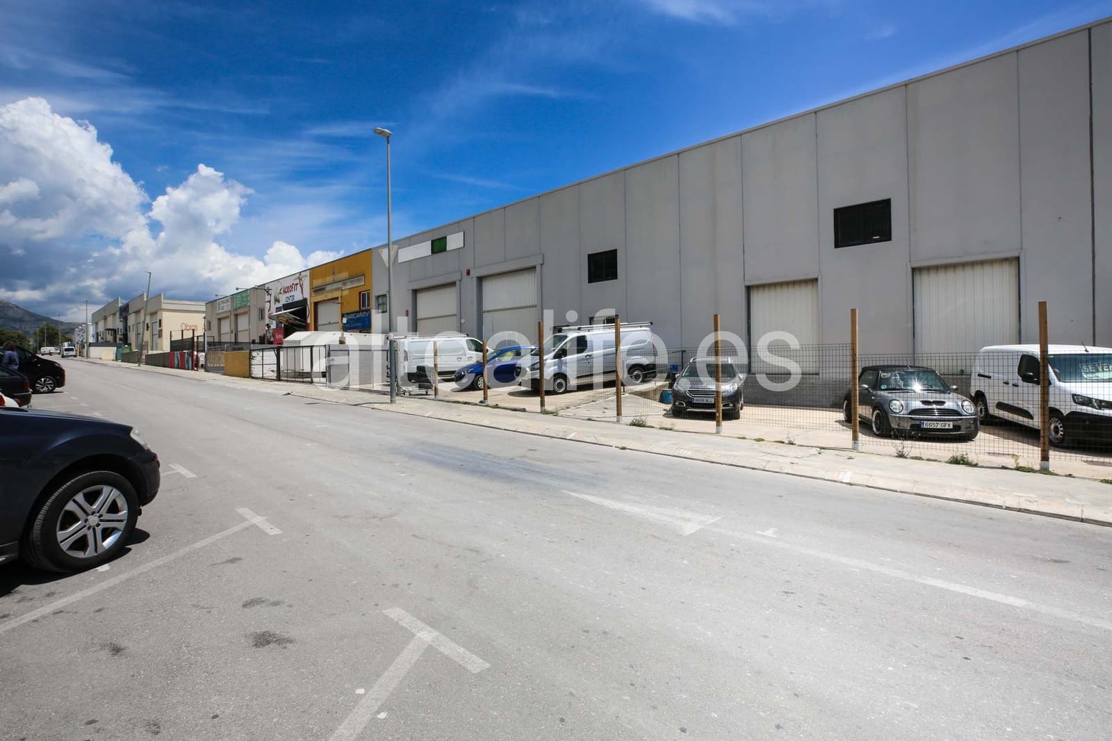 1 bedroom Commercial for sale in Polop - € 250,000 (Ref: 9877559)