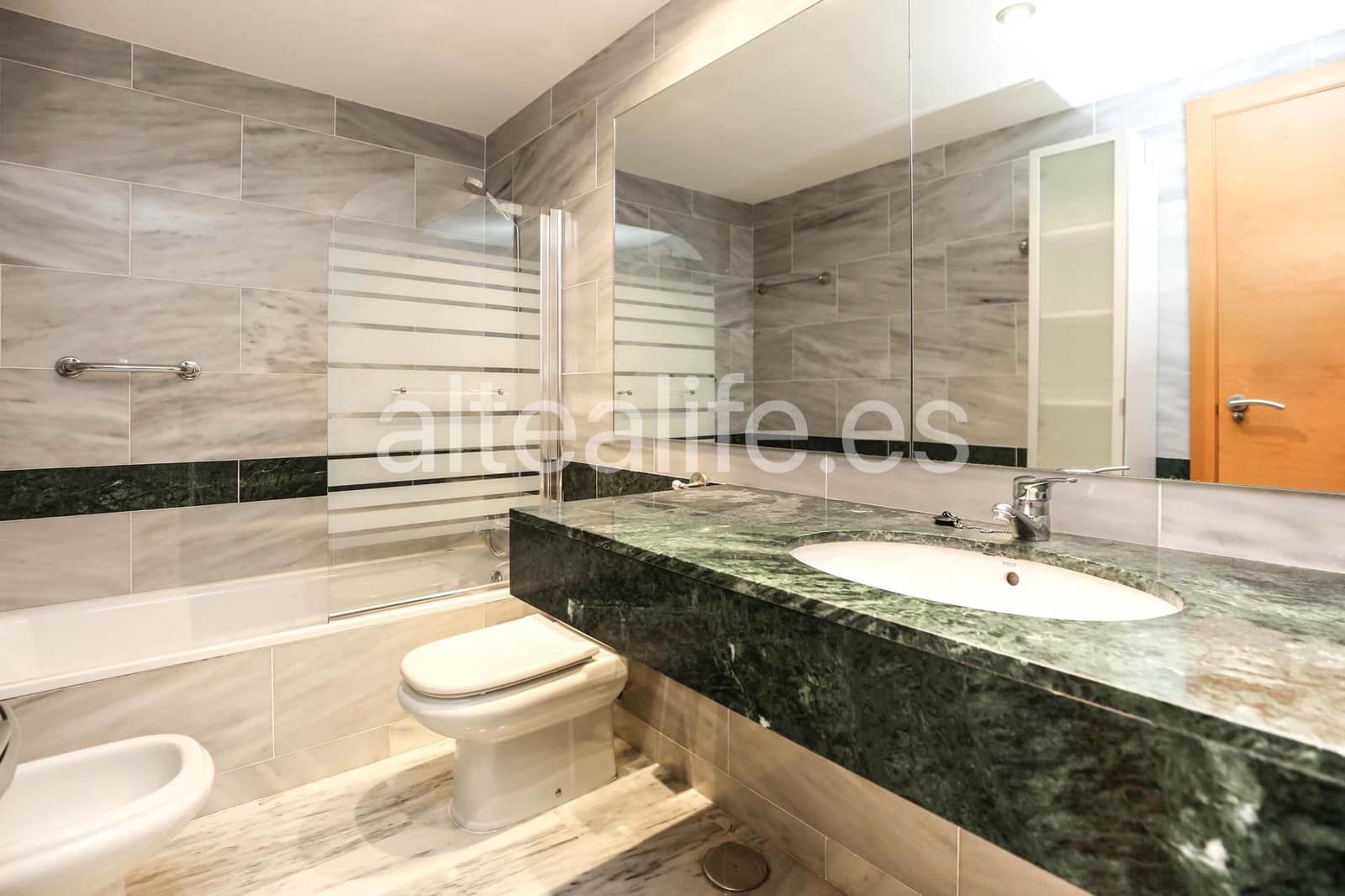 2 soverom Leilighet til salgs i La Villajoyosa / Vila Joiosa med svømmebasseng garasje - € 355 000 (Ref: 9898353)