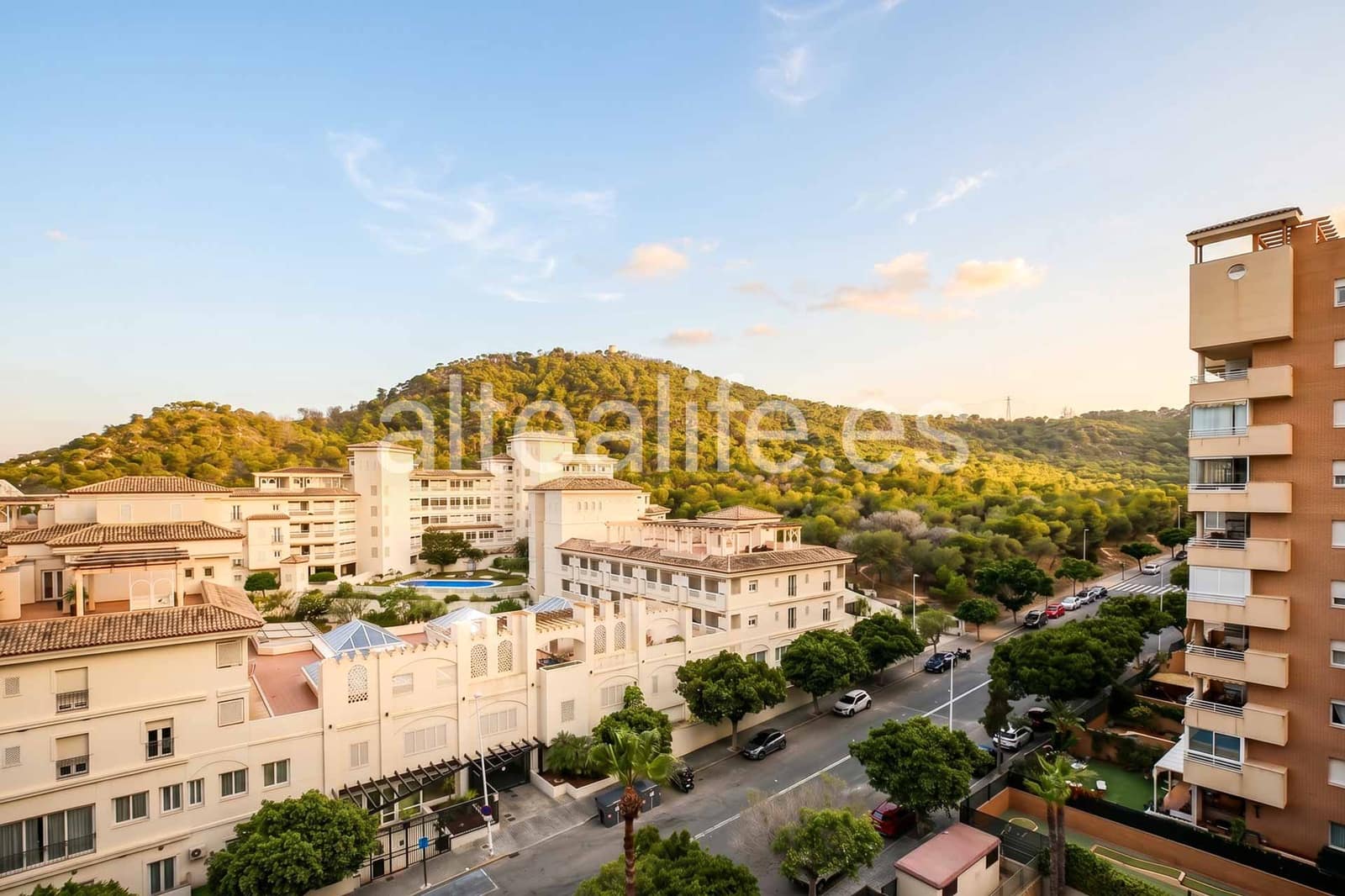 2 soverom Leilighet til salgs i La Villajoyosa / Vila Joiosa med svømmebasseng garasje - € 355 000 (Ref: 9898353)