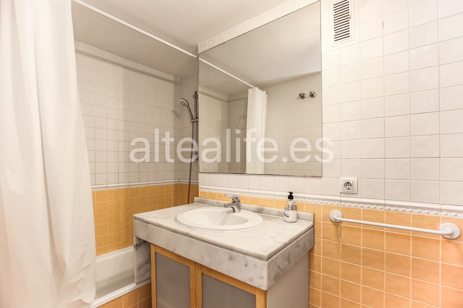 1 soveværelse Lejlighed til salg i Altea med swimmingpool garage - € 250.000 (Ref: 9932121)