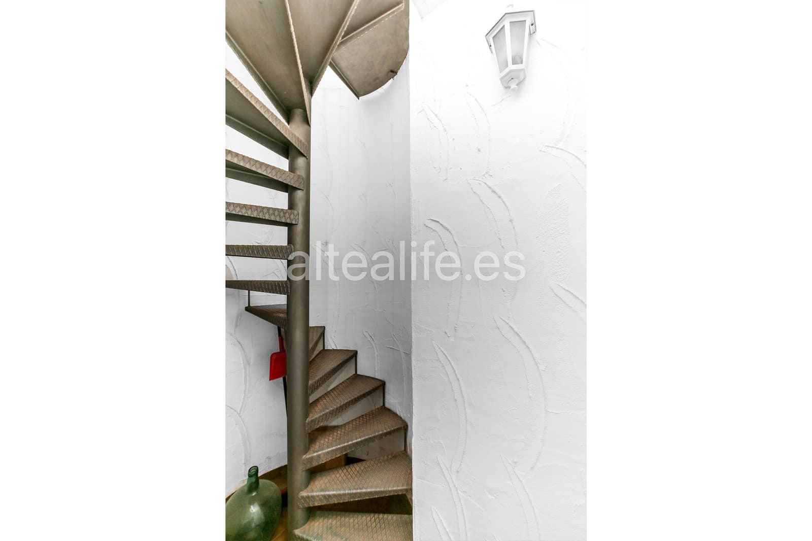 2 bedroom Bungalow for sale in La Nucia with pool garage - € 259,000 (Ref: 9937057)