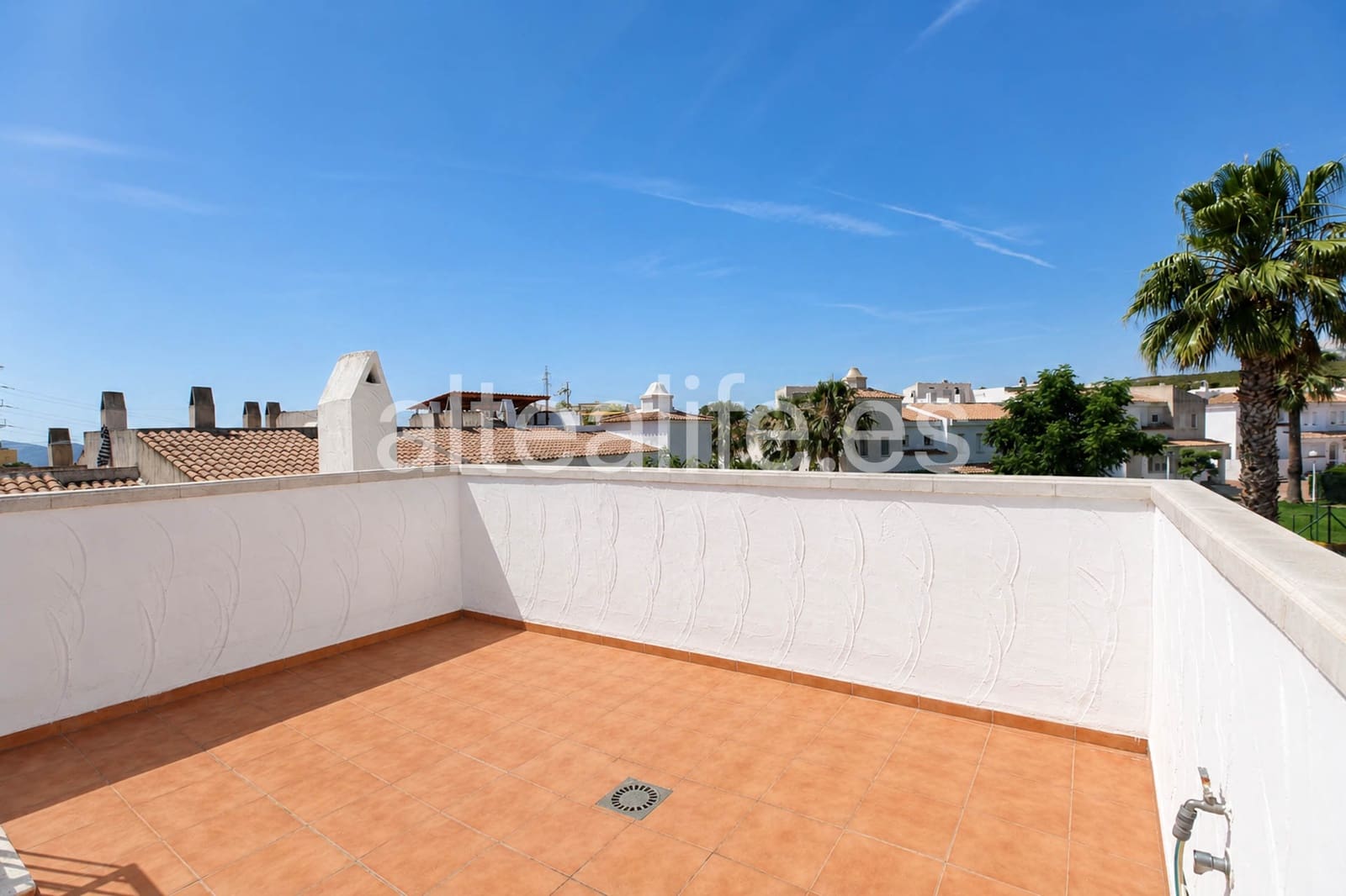 2 bedroom Bungalow for sale in La Nucia with pool garage - € 259,000 (Ref: 9937057)