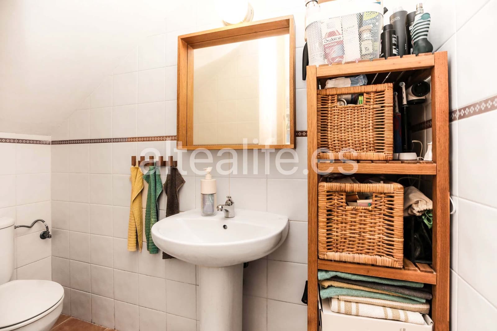 2 bedroom Bungalow for sale in La Nucia with pool garage - € 259,000 (Ref: 9937057)