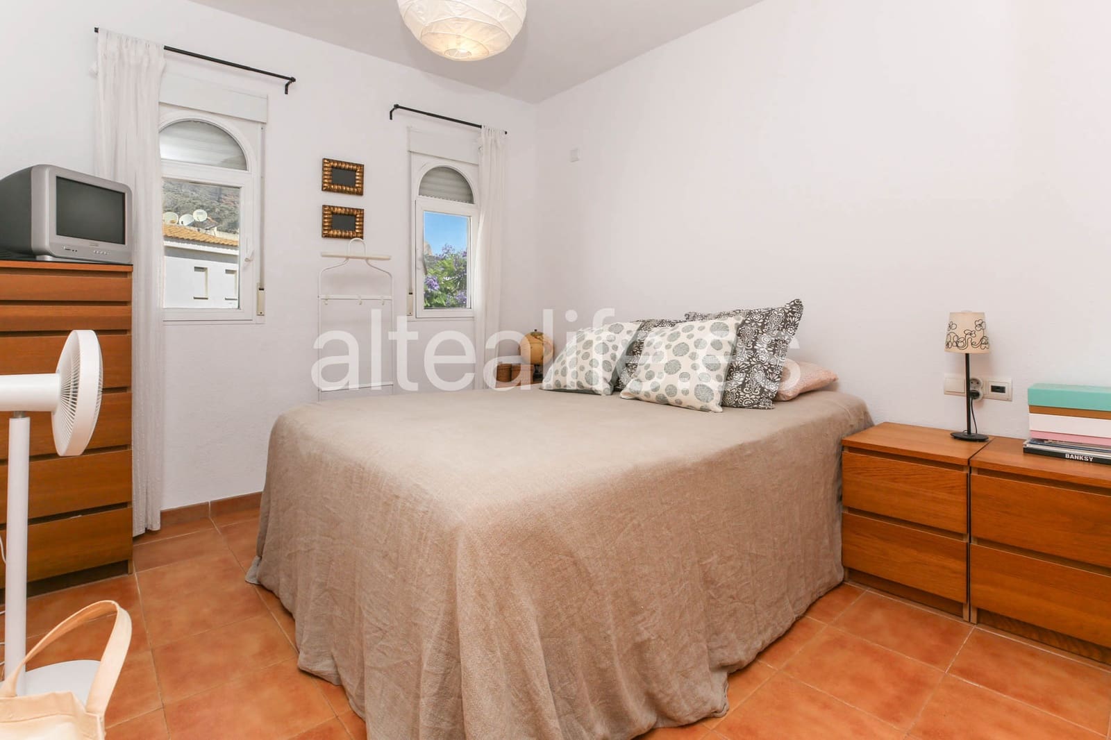 2 bedroom Bungalow for sale in La Nucia with pool garage - € 259,000 (Ref: 9937057)