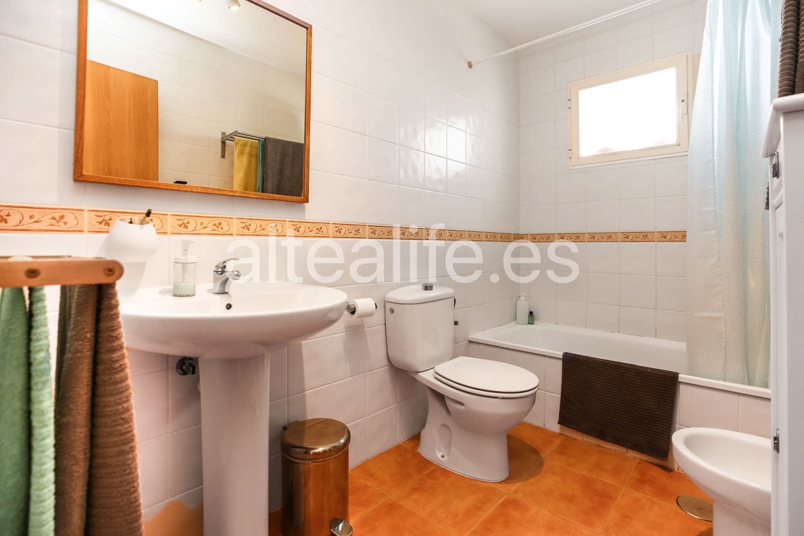 2 bedroom Bungalow for sale in La Nucia with pool garage - € 259,000 (Ref: 9937057)