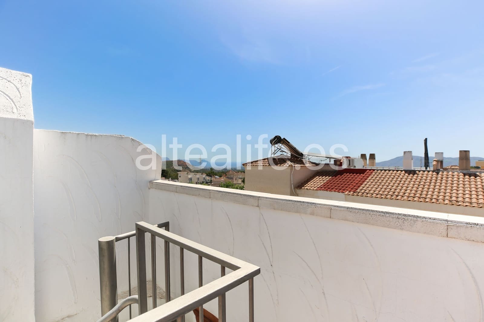 2 bedroom Bungalow for sale in La Nucia with pool garage - € 259,000 (Ref: 9937057)