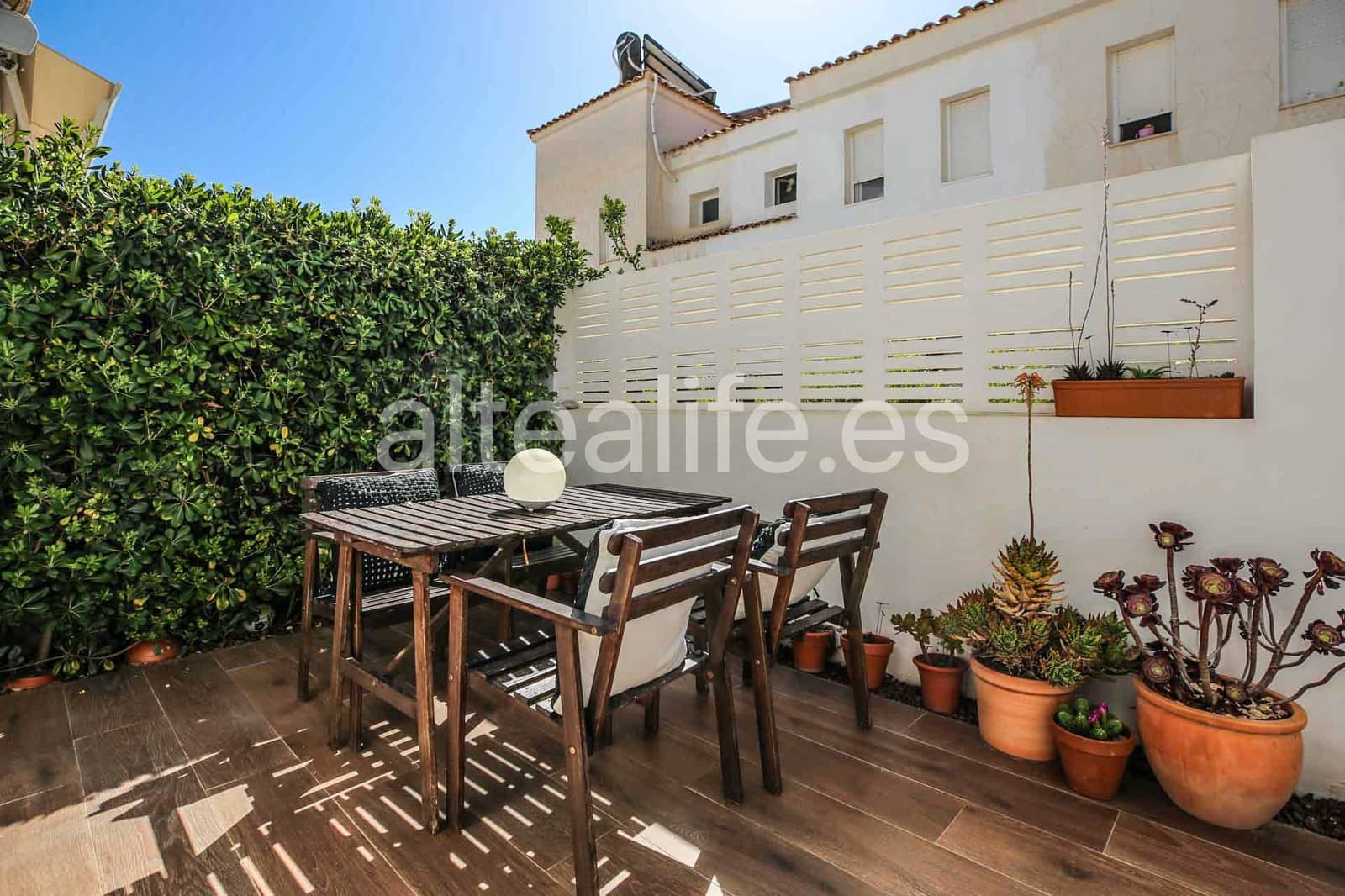 2 bedroom Bungalow for sale in La Nucia with pool garage - € 259,000 (Ref: 9937057)