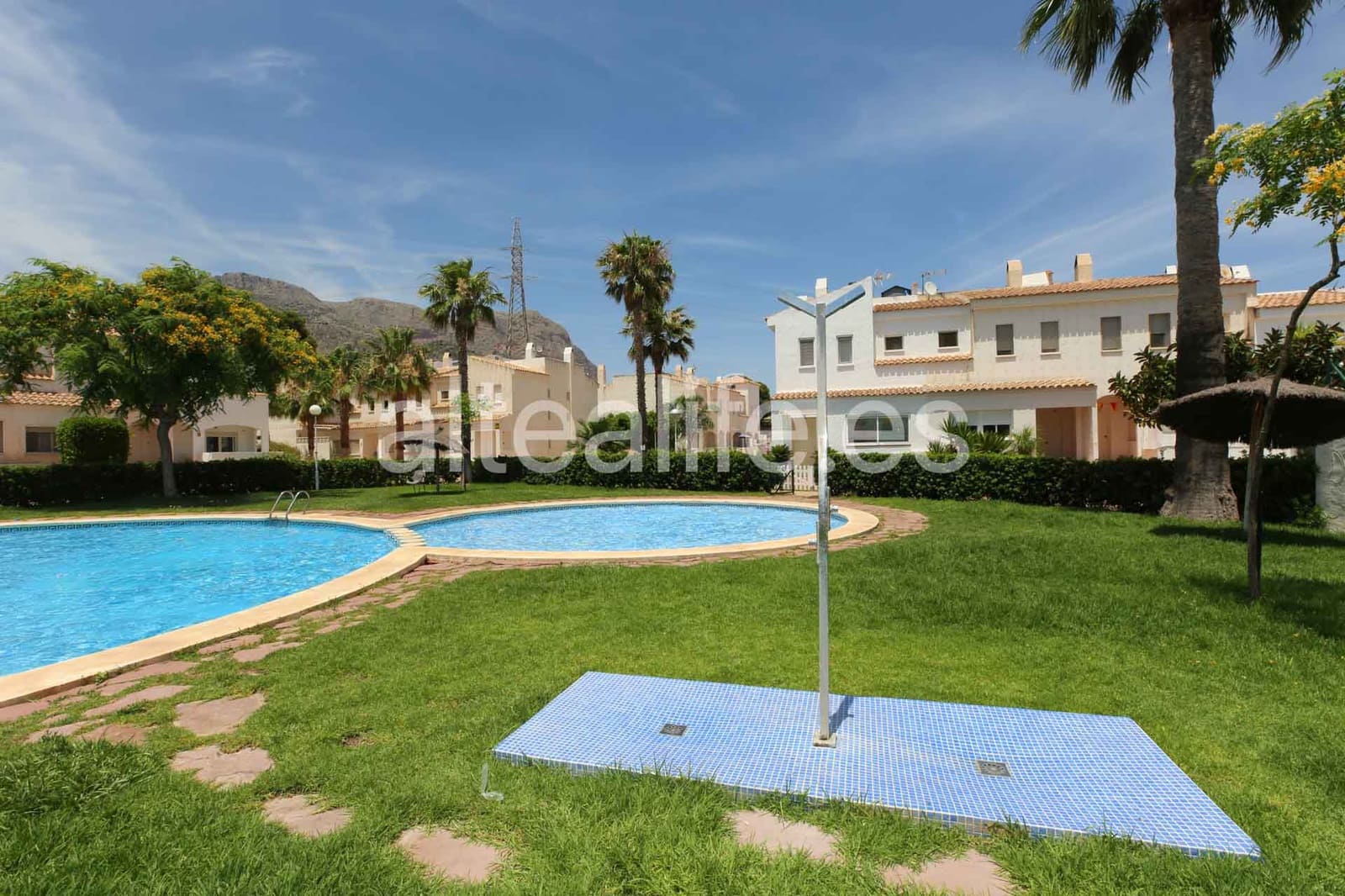 2 bedroom Bungalow for sale in La Nucia with pool garage - € 259,000 (Ref: 9937057)