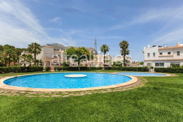 Bungalow de 2 habitaciones en Barranco Hondo - Varadero  , La Nucia en venta con piscina garaje - 259.000 € (Ref: 9937057)