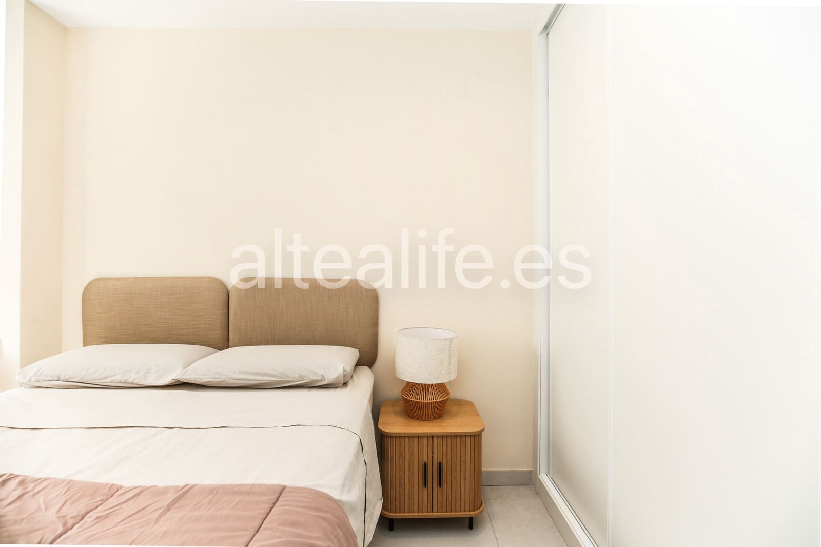 1 bedroom Apartment for rent in Altea with garage - € 1,350 (Ref: 9965859)